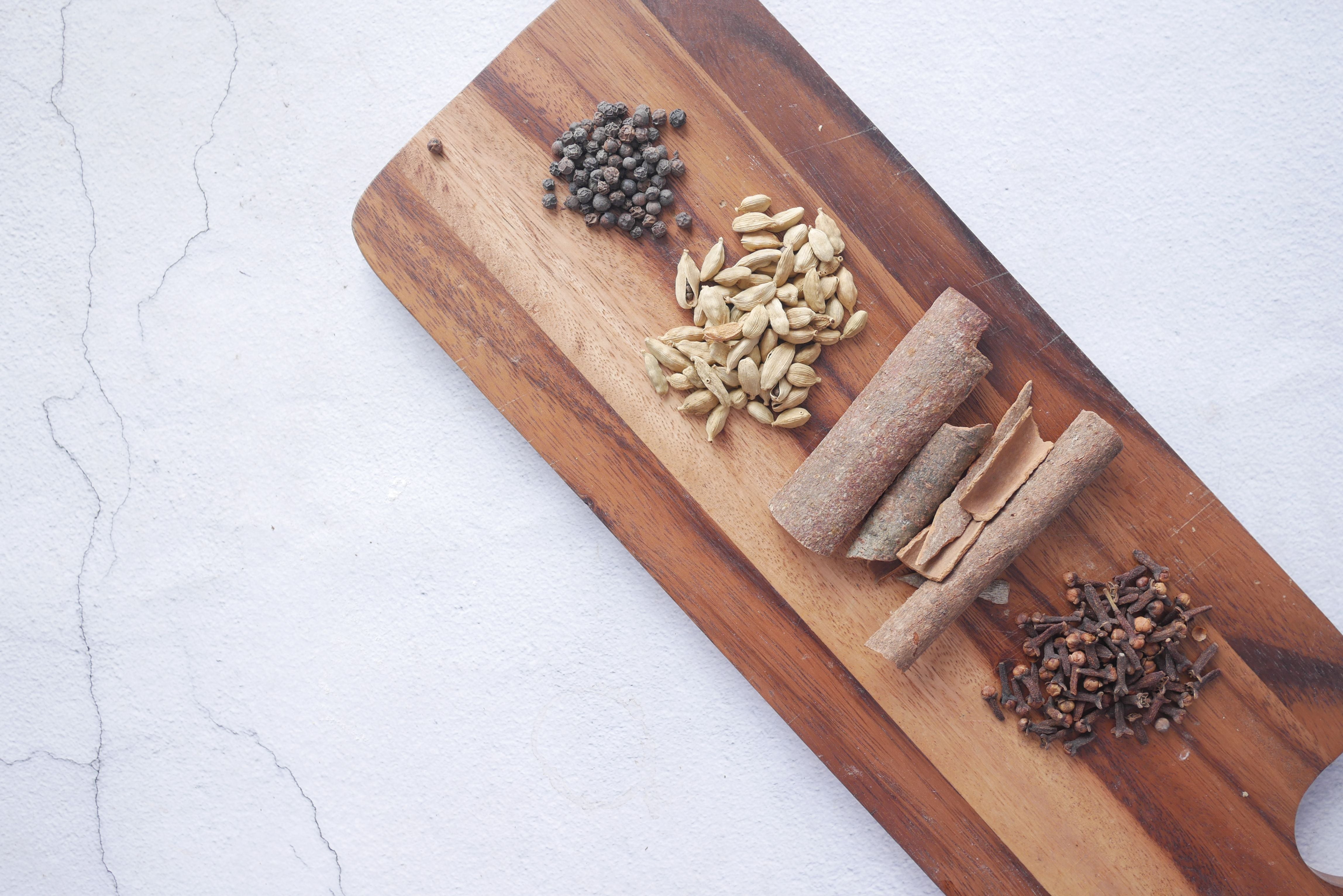 Cinnamon, Black Pepper, and Cloves: What Peer-Reviewed Research Actually Says About Heart Health