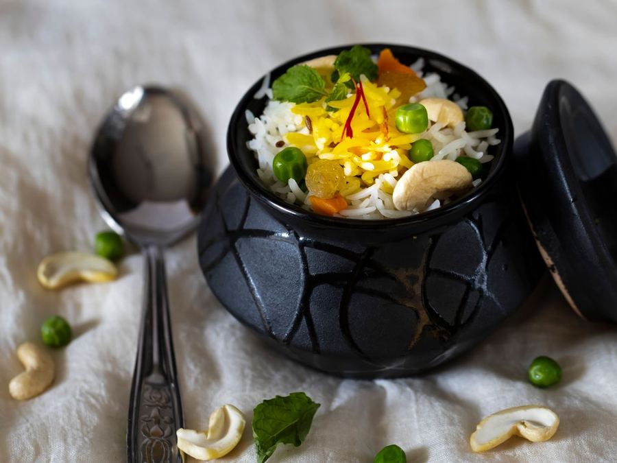 A rice dish studded with whole cloves